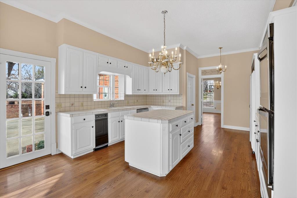 Woodland Hills Colleyville - Residential