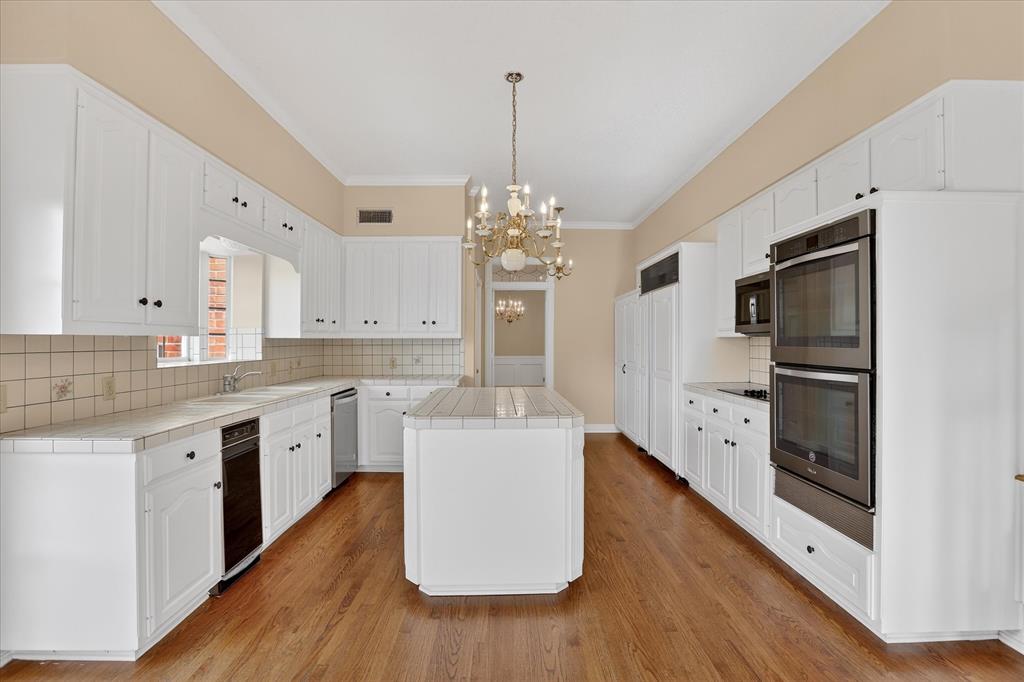 Woodland Hills Colleyville - Residential