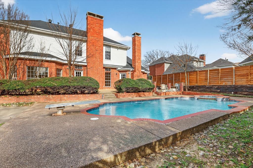 Woodland Hills Colleyville - Residential