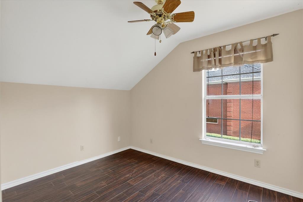 Woodland Hills Colleyville - Residential