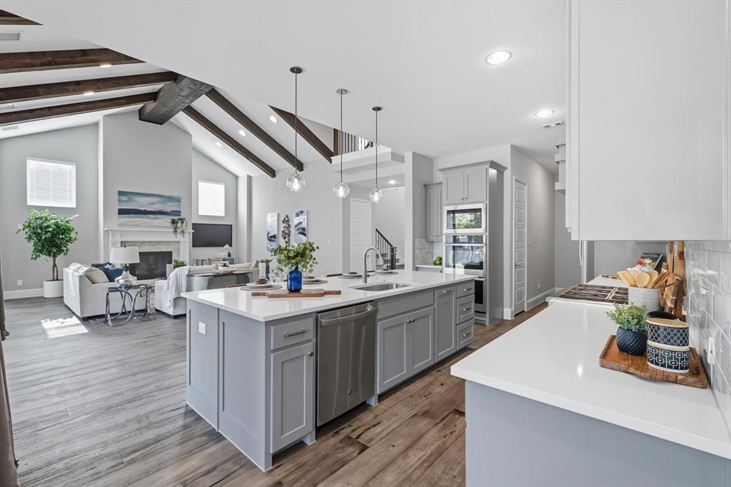 Star Trail Ph Four - Residential