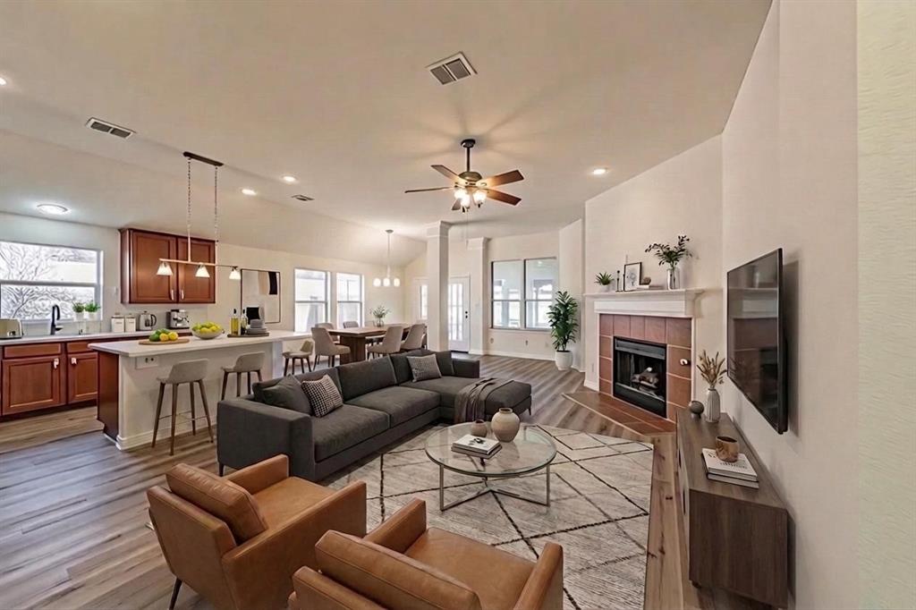 2121 Highland Drive