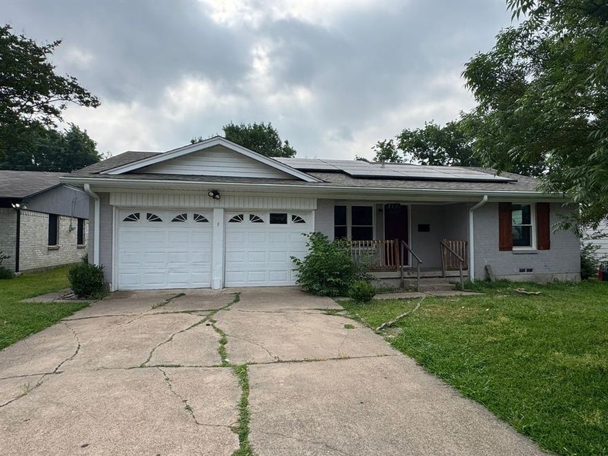 ** DUENO-A-ADUENO ** COMPRE SIN CREDIT O BANCO ** SELLER FINANCE ** OWNER FINANCING ** BUY WITHOUT BANK QUALIFYING ** BUY WITHOUT CREDIT ** DOWN PAYMENT $25K @ 9.5 IR ** PI $1849 ** TI $599 ** PITI $2448 **  SOLAR PANELS INCLUDED ** AGENT or BUYER TO VERIFY ALL SIZE & ROOM INFORMATION