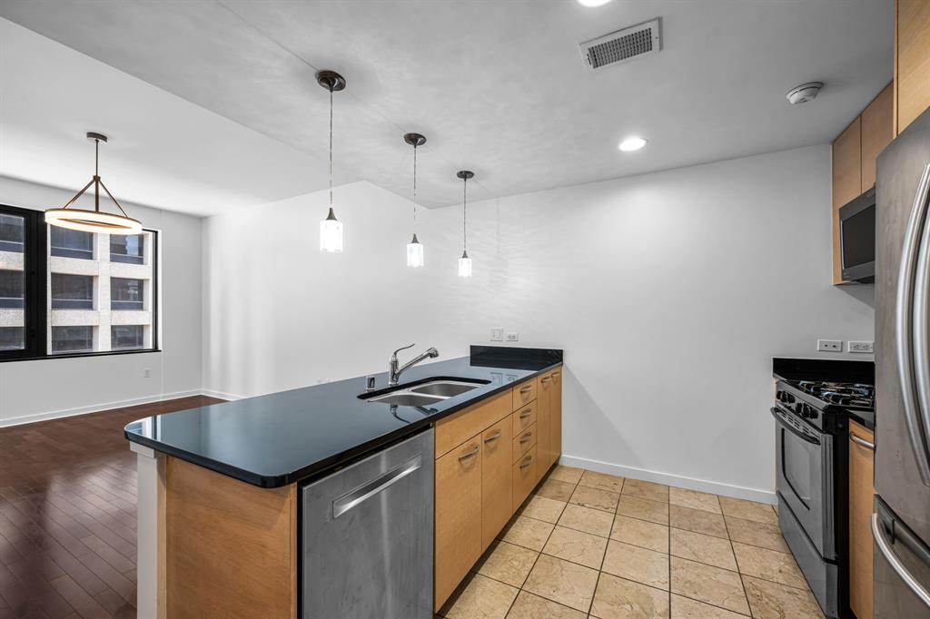 1200 Main Street 707