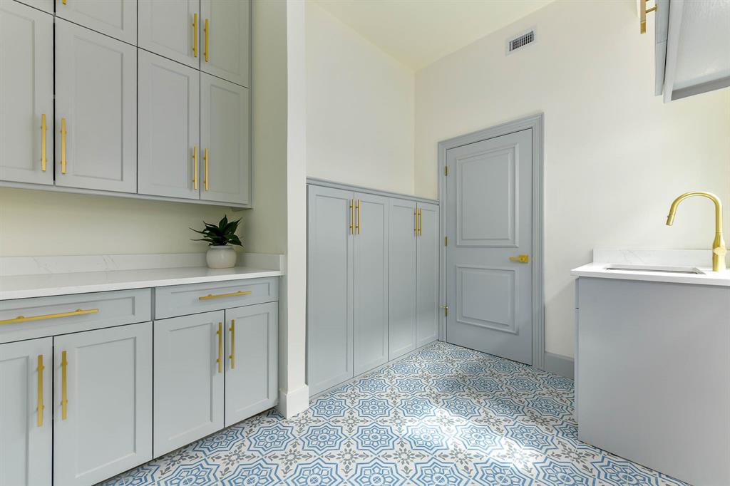 Preston Place 01 - Residential