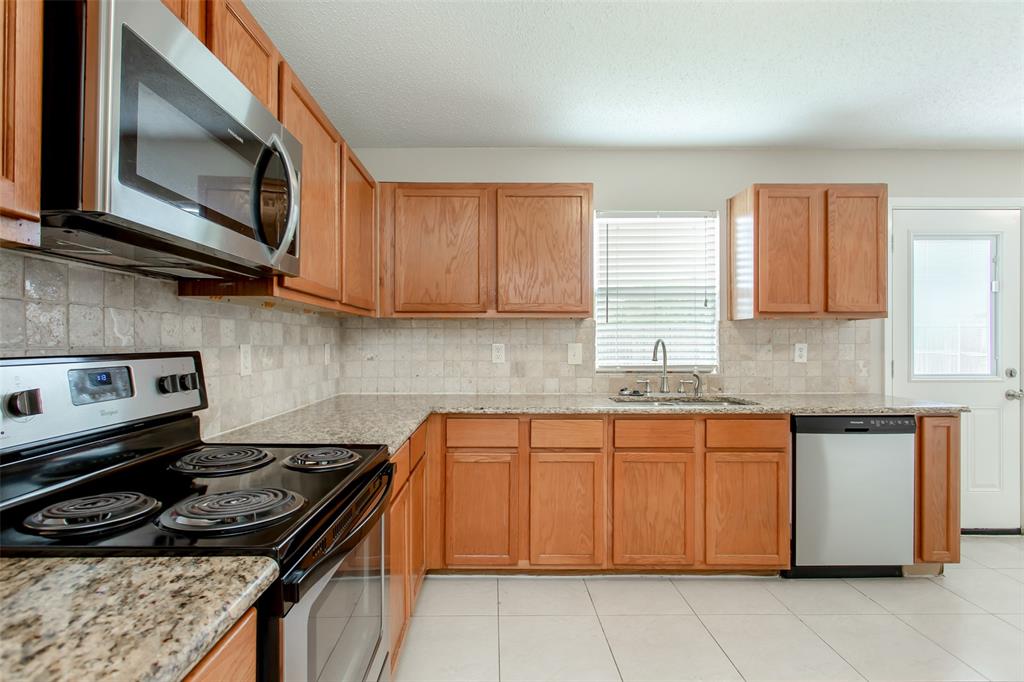 The Villages Of Woodlake Ph 4a - Residential Lease