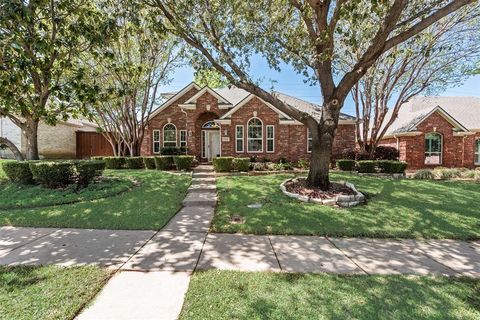 Photo of 2112 Wallbrook Drive, Lewisville, TX 75067 (MLS # 21219072)