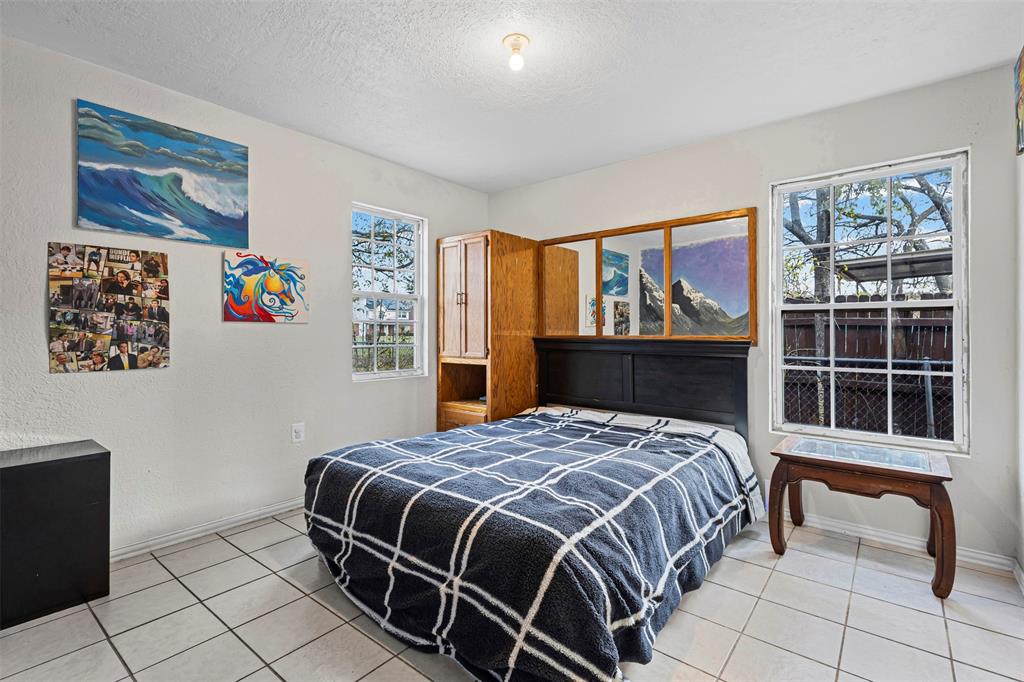 Midland Ennis-Rev - Residential