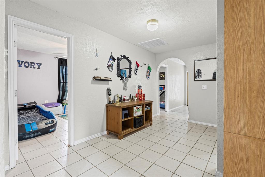 Midland Ennis-Rev - Residential