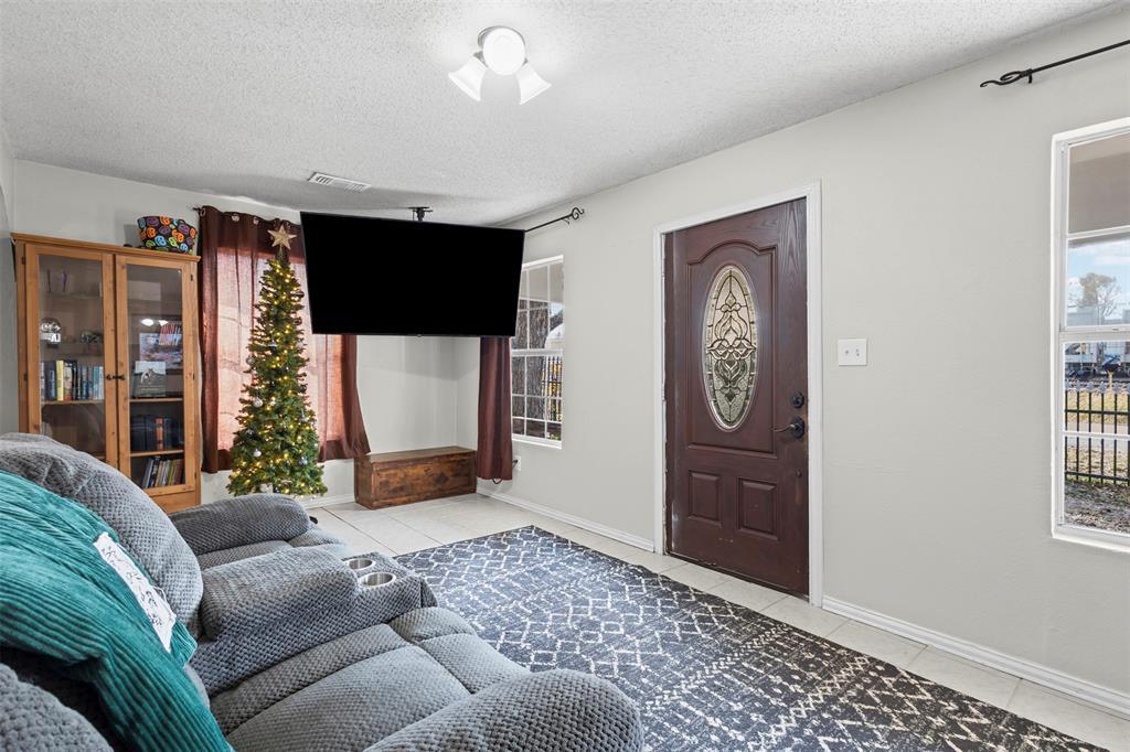 Midland Ennis-Rev - Residential