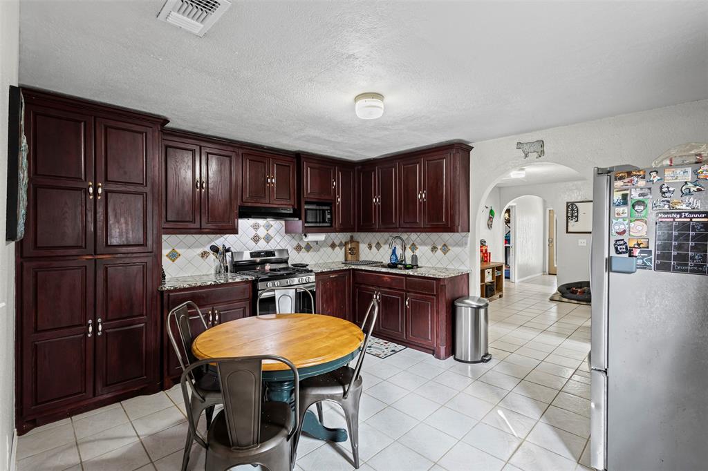 Midland Ennis-Rev - Residential