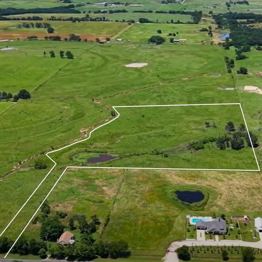 This beautiful 15.37-acre tract of land is located in Mabank, TX. This peaceful country property offers the perfect balance of open space and rural charm, ideal for those looking to build a dream home, start a small ranch or invest in land with long-term value.  This property is situated within the Canton ISD, providing access to quality education and a strong sense of community.  Mobile homes are not permitted, helping to maintain the character and appeal of the area. Beyond that, the land offers flexibility for a wide variety of uses, including custom homes, agriculture, recreational use or as a long-term investment.