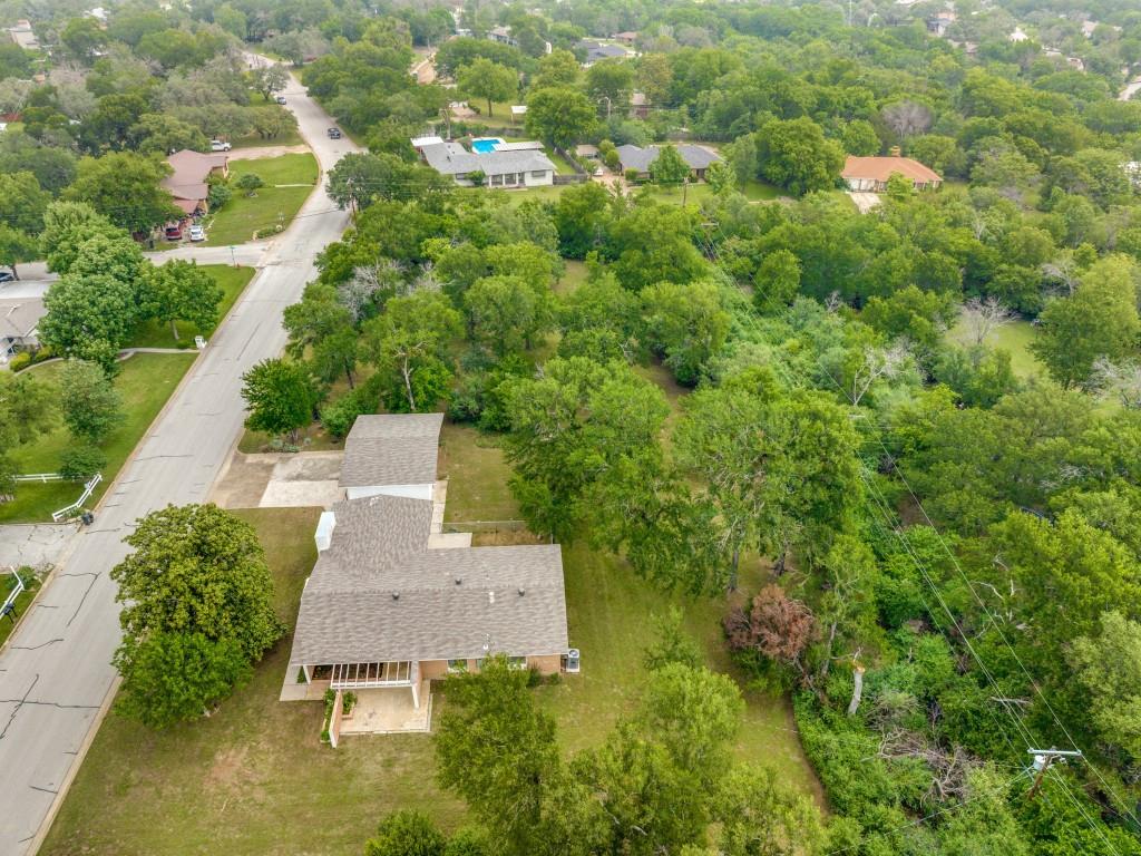 203 Lakeridge Road
