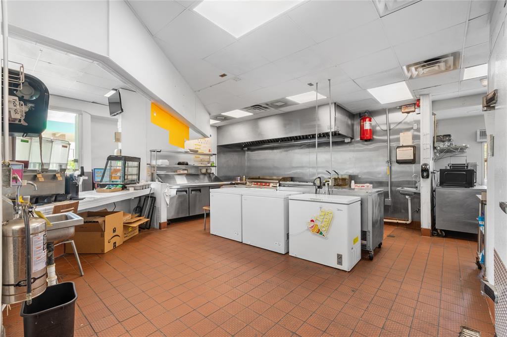 Exxon Centerville - Commercial Sale