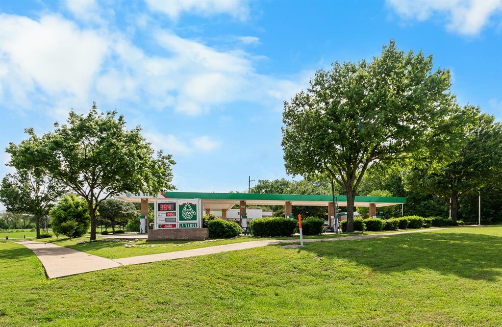 Exxon Centerville - Commercial Sale