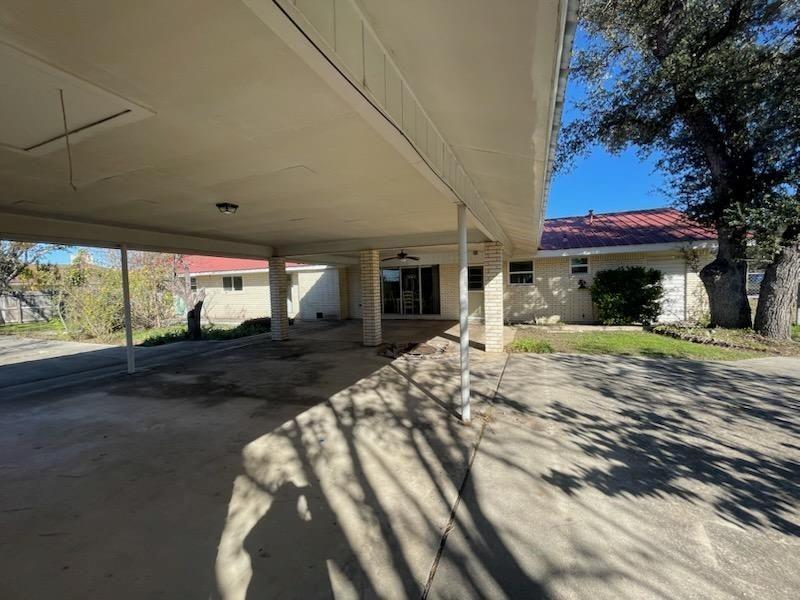 Skipcha Hill - Residential