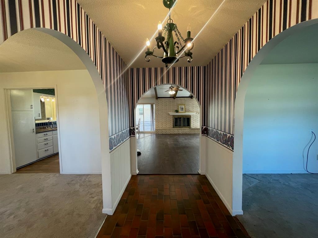 Skipcha Hill - Residential