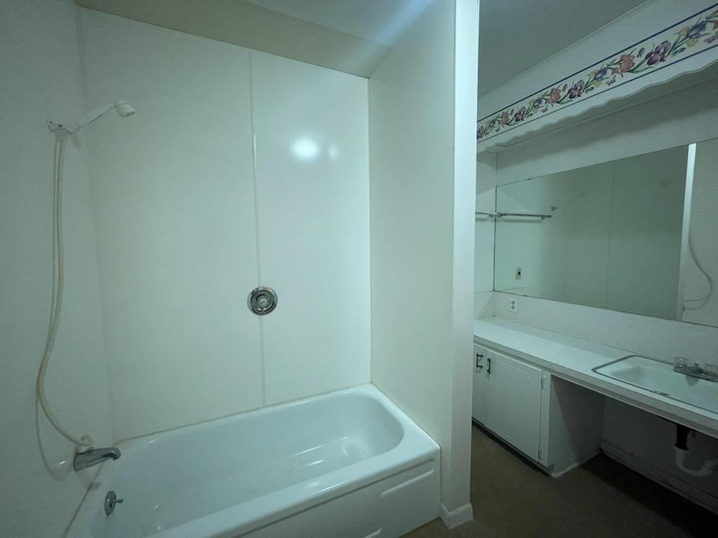 Skipcha Hill - Residential