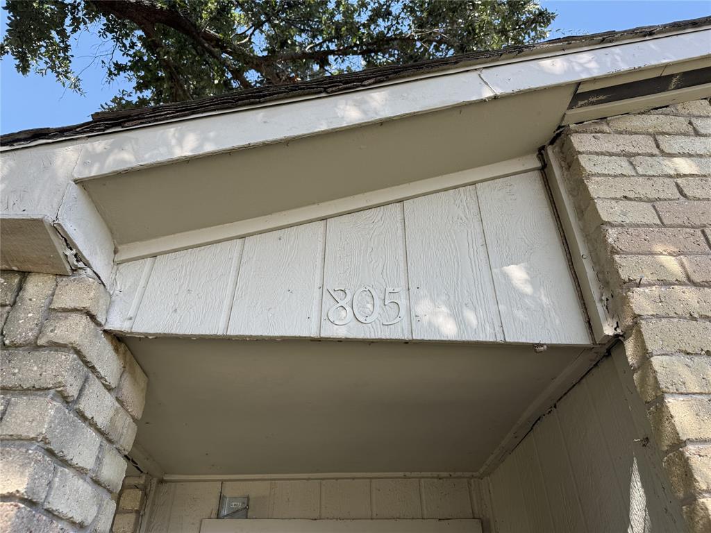 805 Cambridge Drive