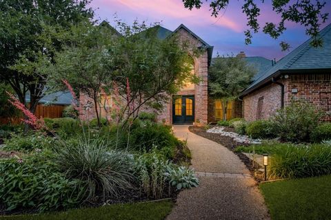 Photo of 307 Timber Lake Drive, Southlake, TX 76092 (MLS # 21249635)