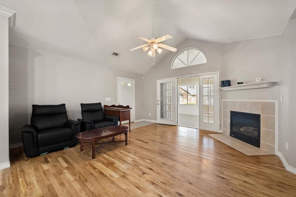 924 Bridges Drive