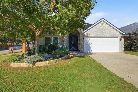 12701 Beech Tree Lane Euless TX 76040