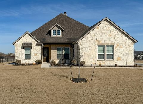 Photo of 12116 Magma Court, Krum, TX 76249 (MLS # 21167828)