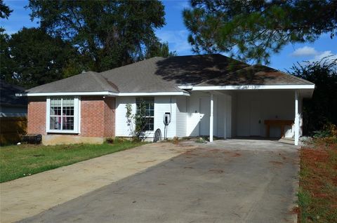 A home in Gun Barrel City