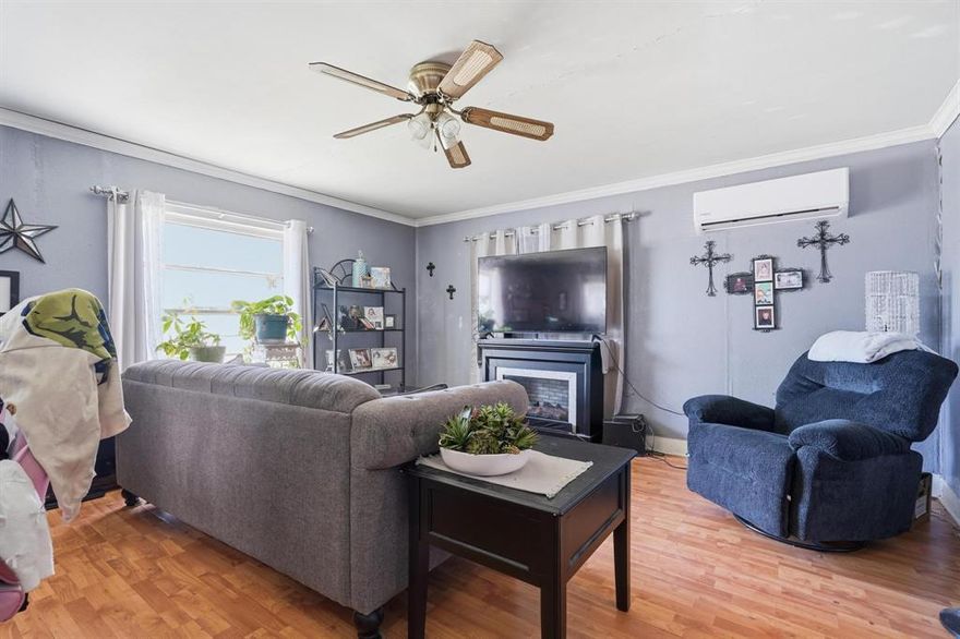 Charming 2 bedroom, 1 bathroom home in Abilene offering a great opportunity for first time home buyers or investors! This property features a functional layout, comfortable living space and a spacious backyard perfect for kids to play, pets and entertaining, also including a storage shed providing extra space for tools and equipment. Affordable and full of potential! Don't miss out on this opportunity!