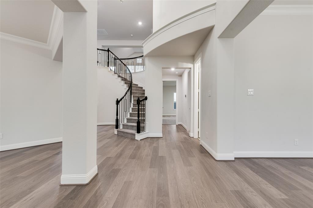 6926 Prairieside Trail
