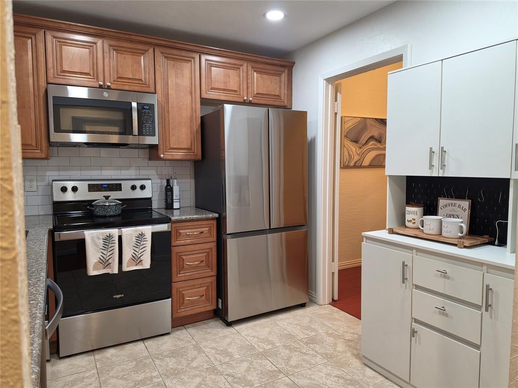 3120 Devonshire Drive 231