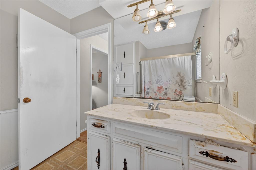 Caddo Peak Estate - Residential