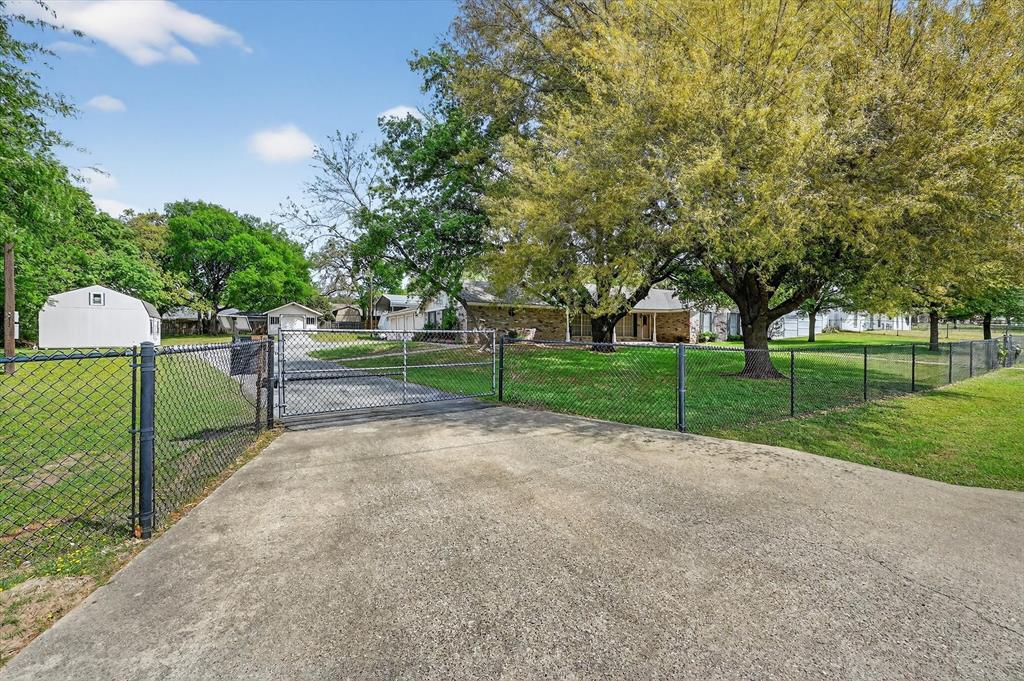 Caddo Peak Estate - Residential