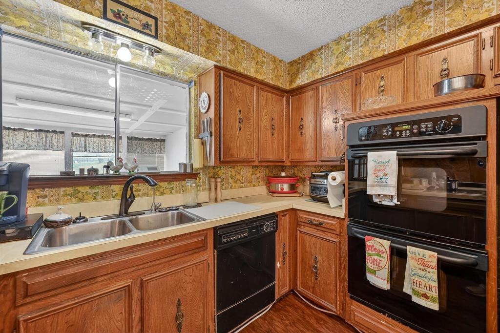 Caddo Peak Estate - Residential