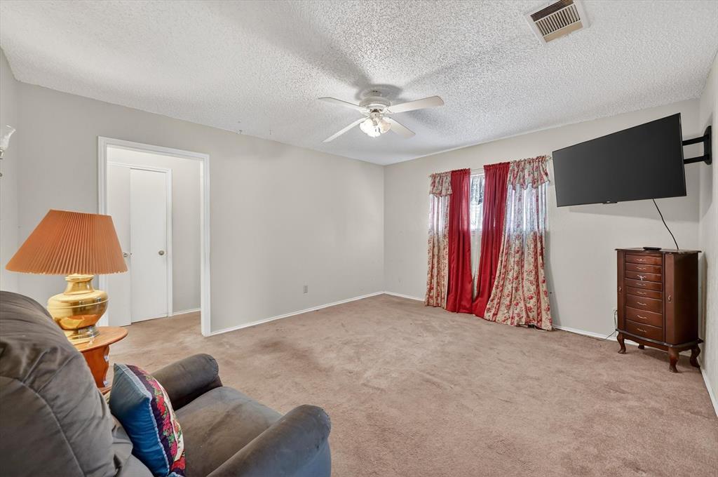 Caddo Peak Estate - Residential