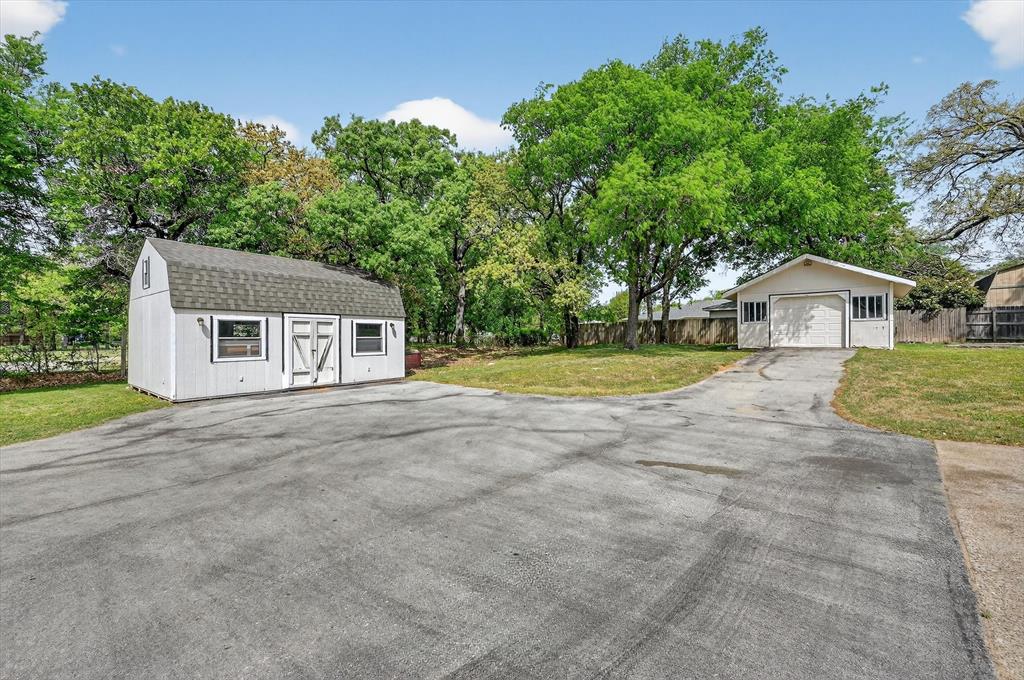 Caddo Peak Estate - Residential