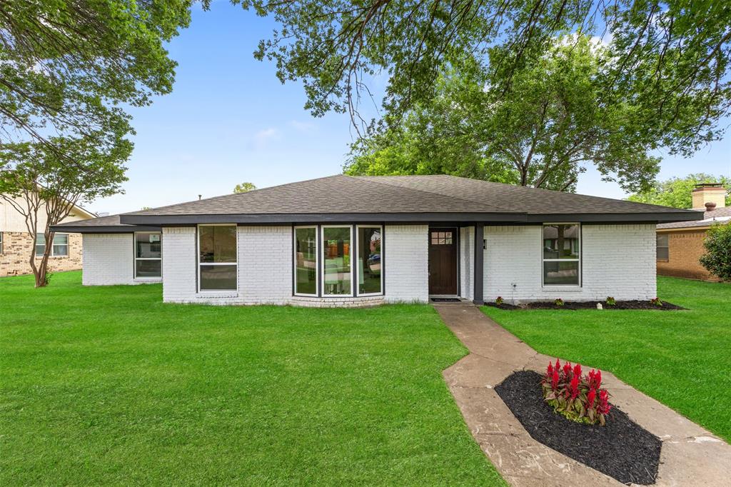 2118 Redondo Drive