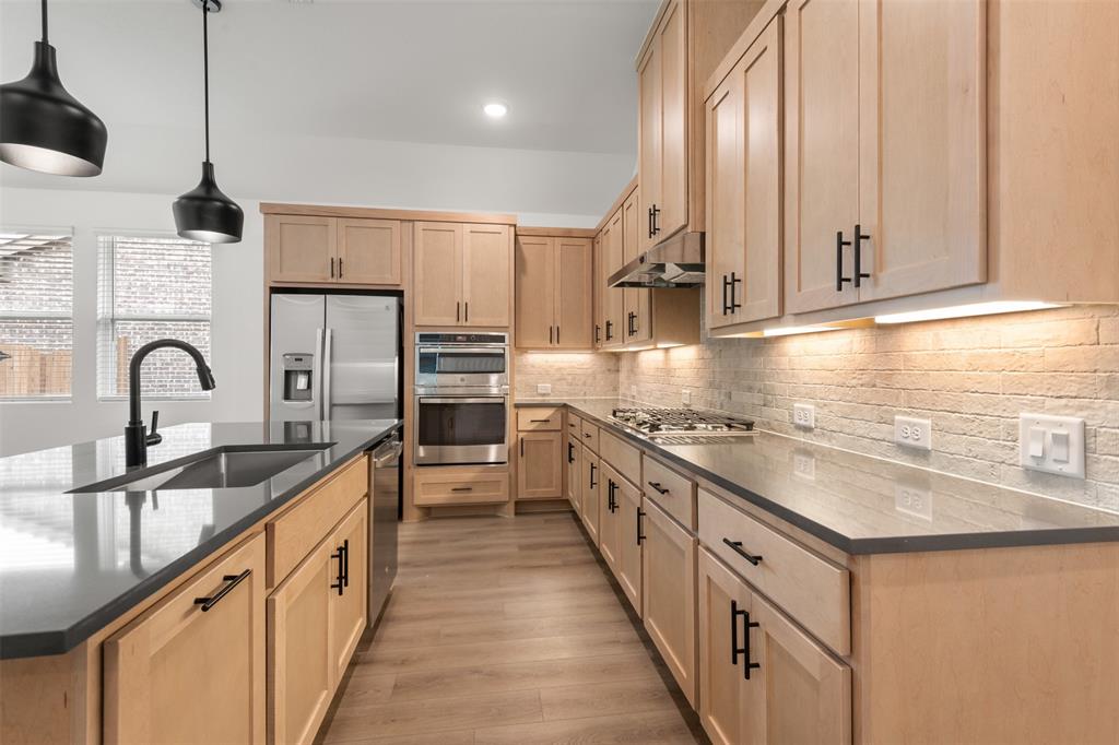 Meadow Park Ph 1a - Residential Lease