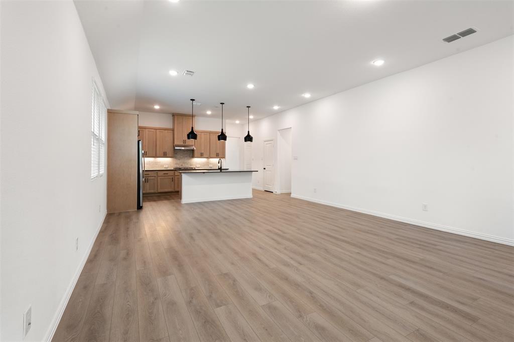 Meadow Park Ph 1a - Residential Lease