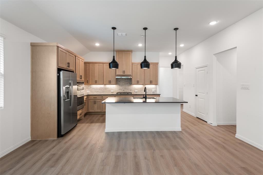 Meadow Park Ph 1a - Residential Lease