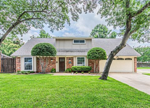908 S Glen Vista Drive S Irving TX 75061