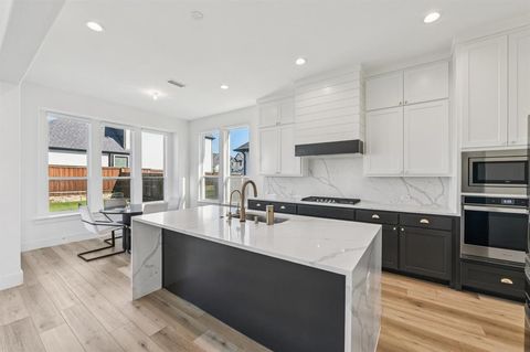 Tiny photo for 580 Falling Leaves Drive, Prosper, TX 75078 (MLS # 21048104)