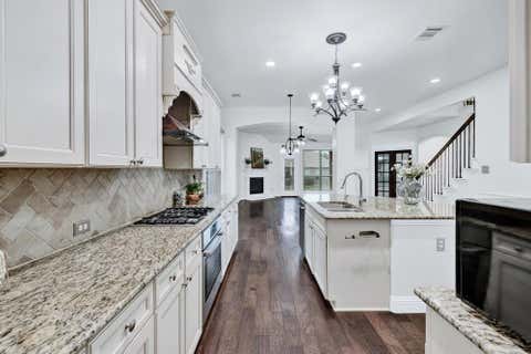 Property photo of 3000 Bella Lago Drive, Denton, TX 76210