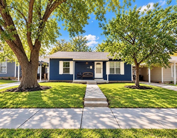 Photo 1 of 20 — 4116 Townsend Drive, Fort Worth, TX 76115
