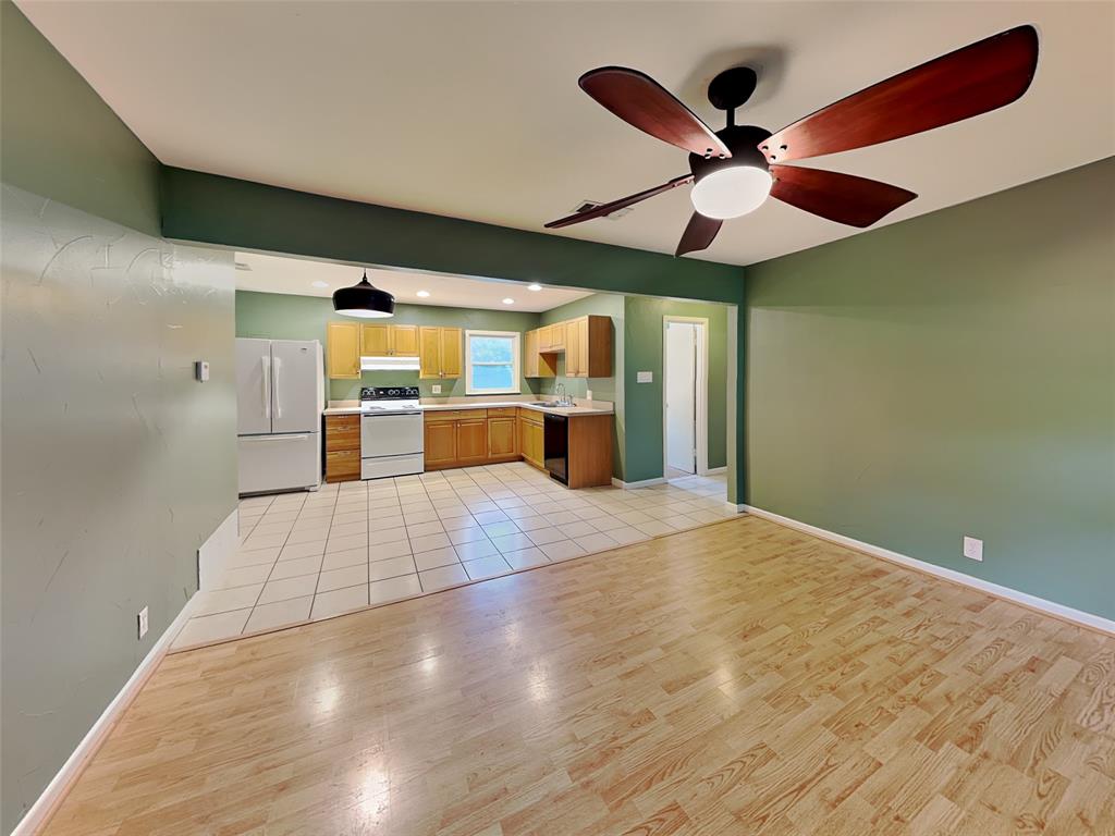412 Harrison Lane