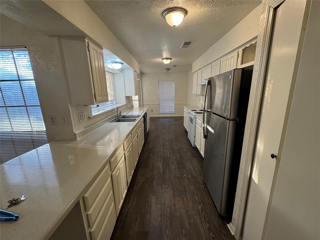 MEADOW CREEK #1 ADD - Residential Lease