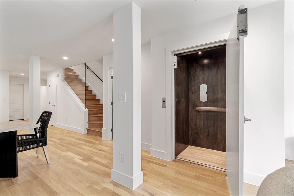 Frederick M Smith-Manning Grinnan - Residential