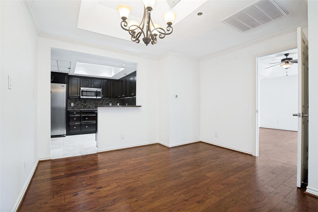5909 Luther Lane 1202