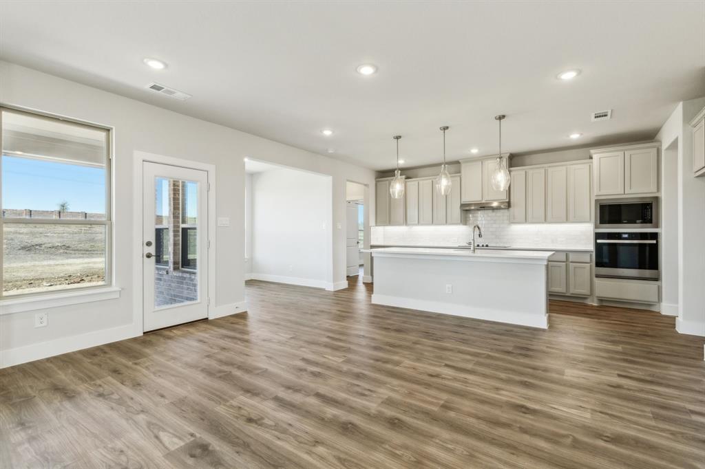 Lakeway Estates - Residential