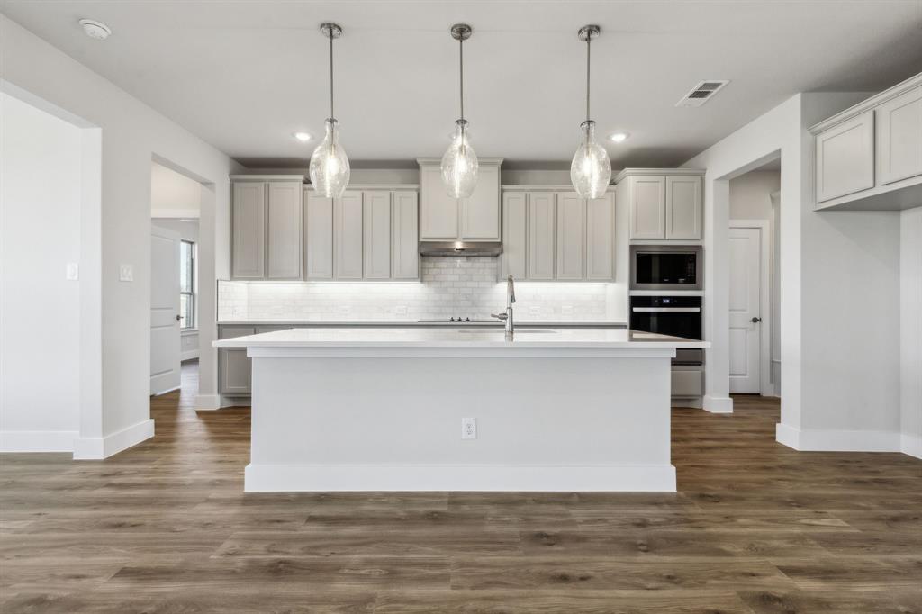 Lakeway Estates - Residential